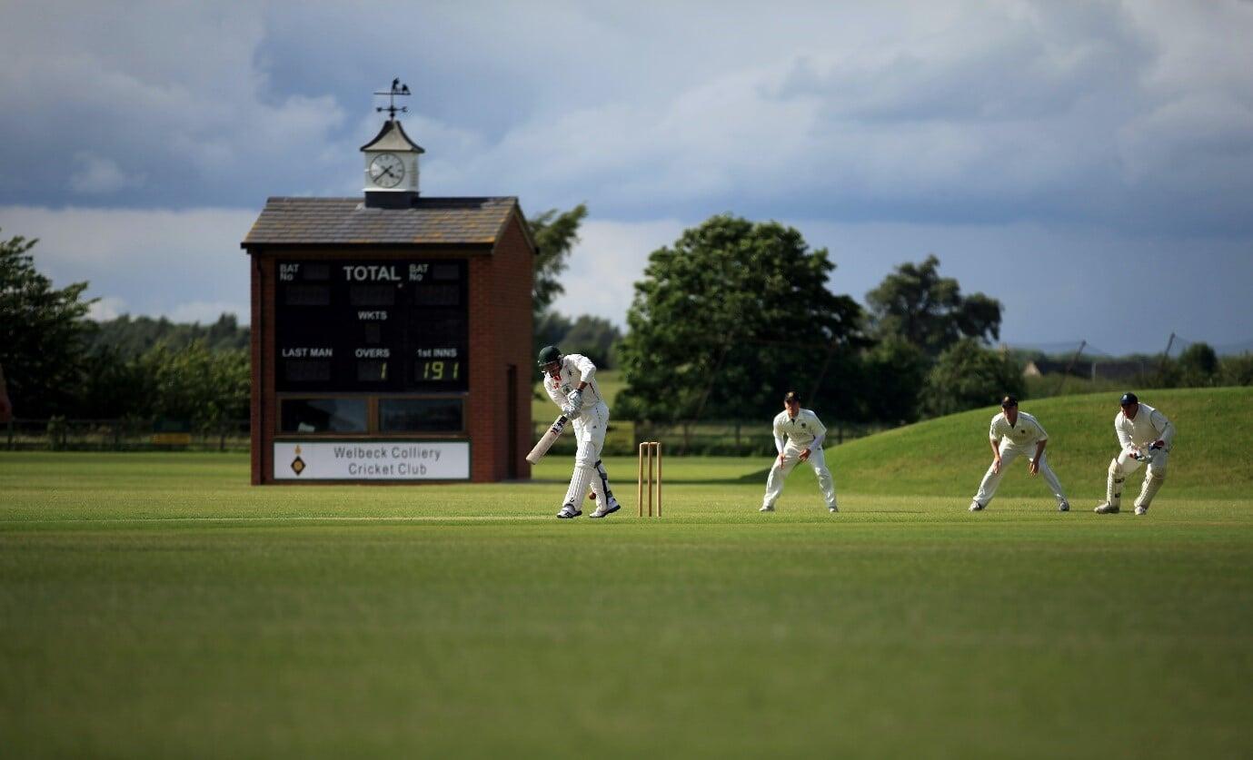 The Impact of Incorrect Cricket Equipment on Performance