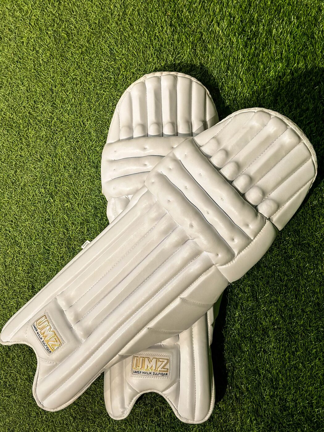 MB MALIK AB57 BATTING GLOVES (RH) | 4 Square Sports