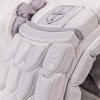 FOCUS WHITE PLAYERS GLOVES
