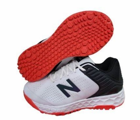 New Balance Cricket Rubber Shoes Square Sports